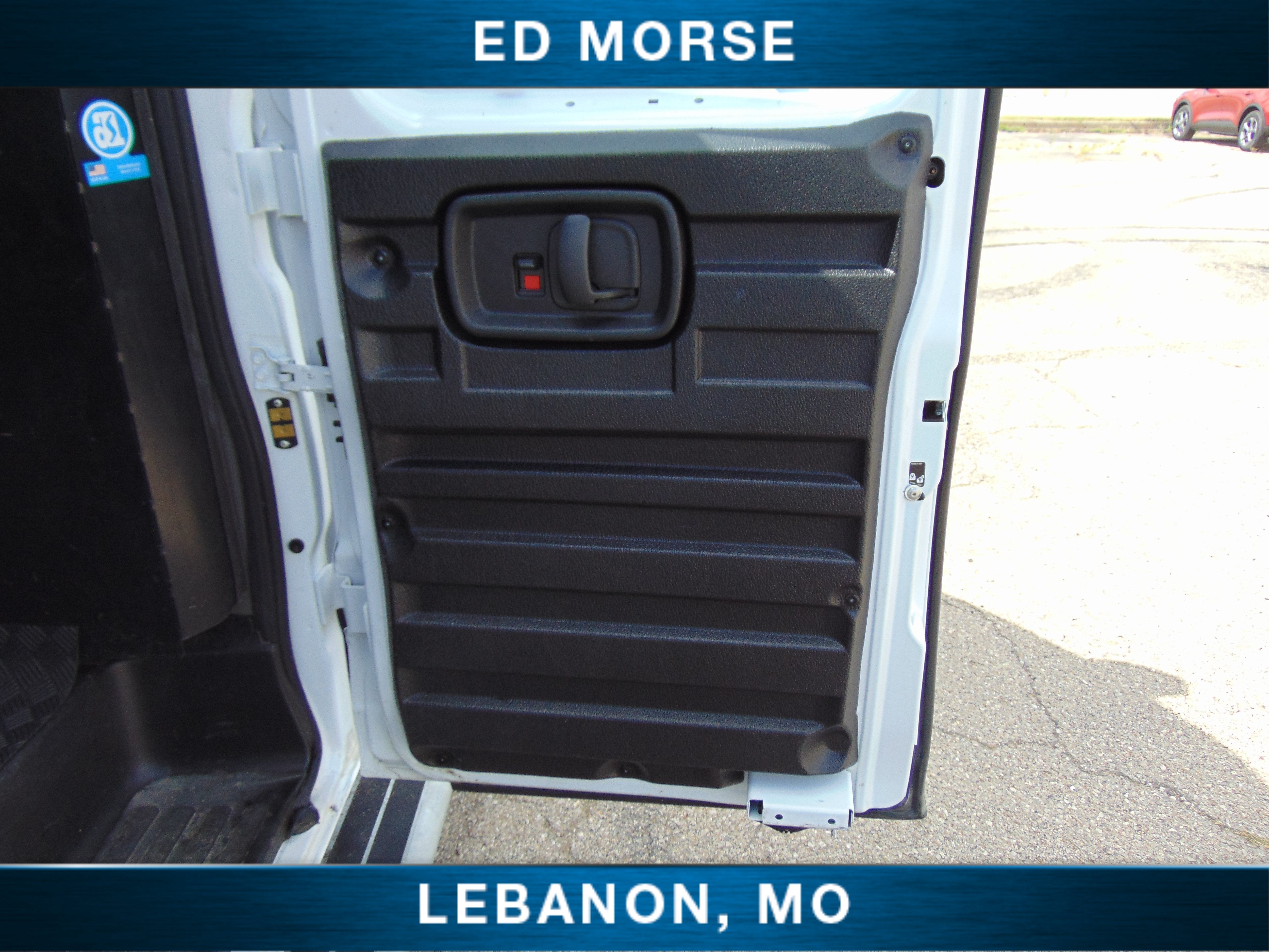 2025 Chevrolet Express Cargo WT