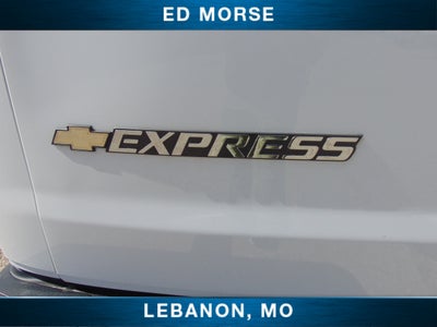 2025 Chevrolet Express Cargo WT
