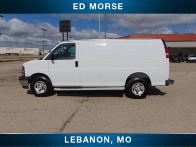 2025 Chevrolet Express Cargo WT