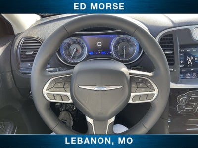 2023 Chrysler 300 Touring L