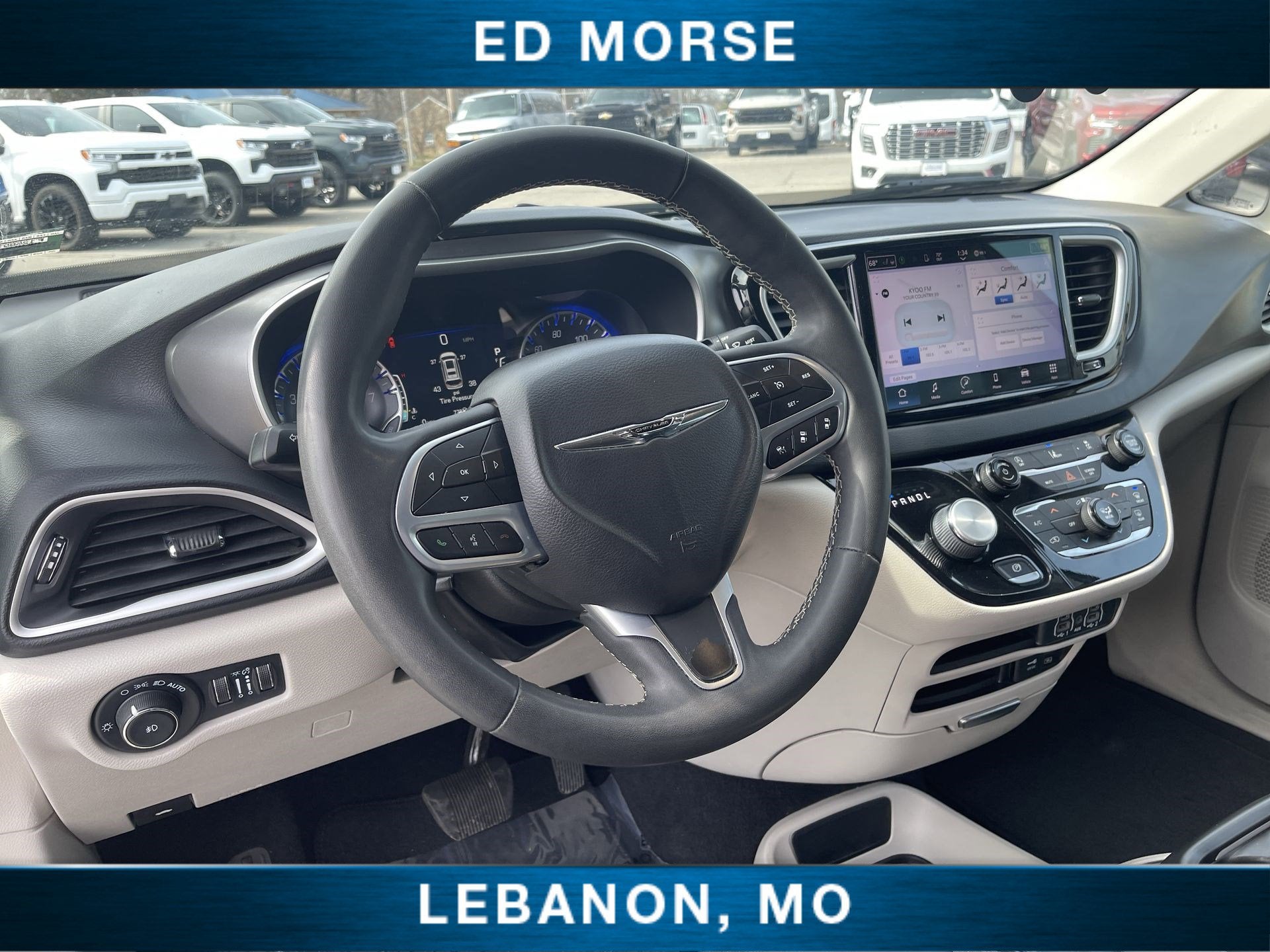 2022 Chrysler Pacifica Touring L