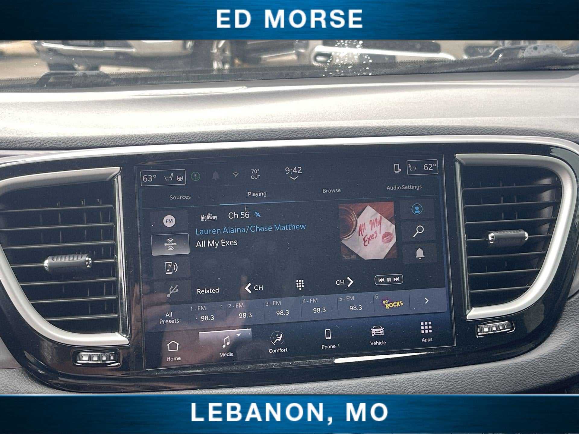 2025 Chrysler Pacifica Select