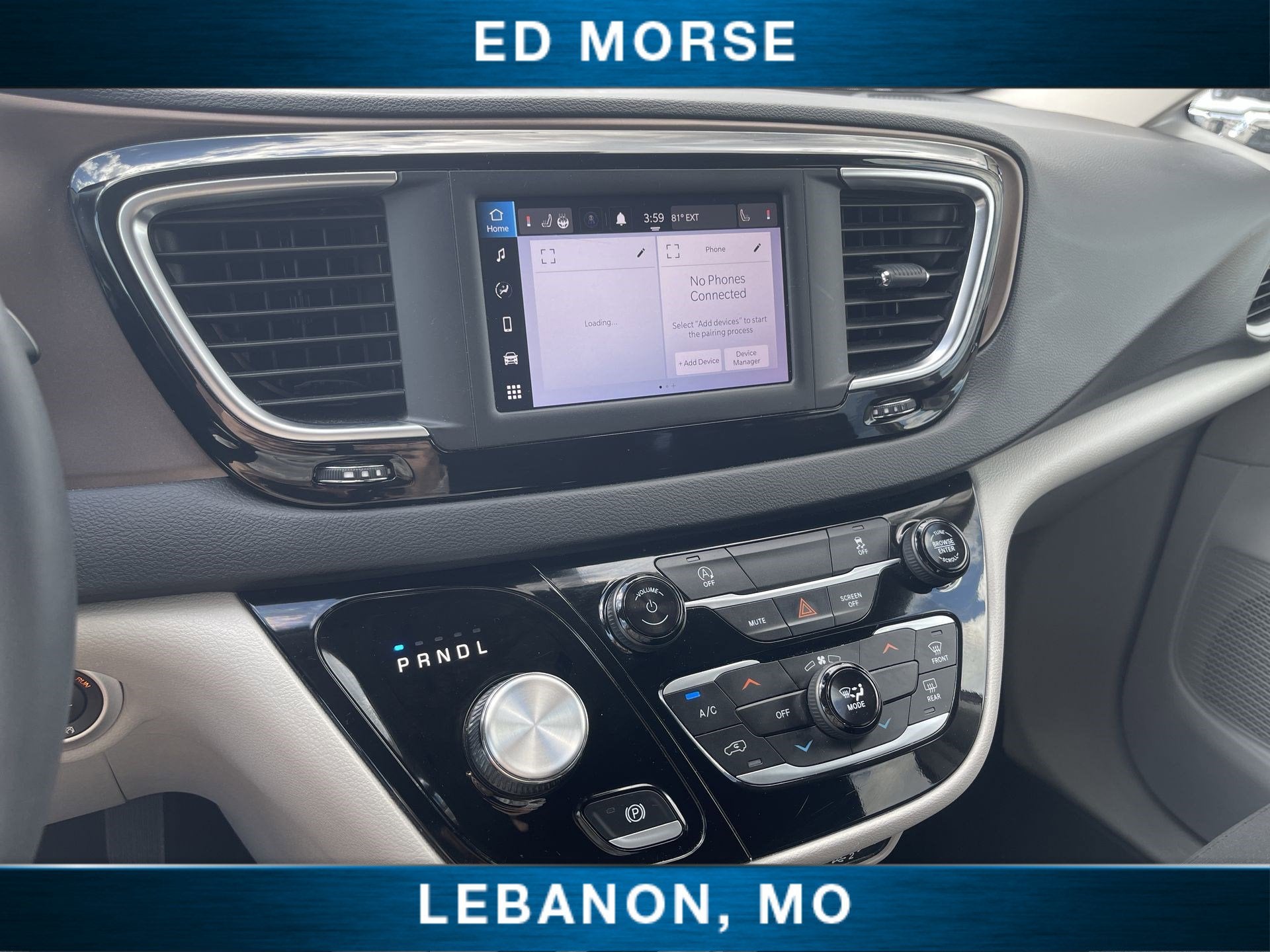 2023 Chrysler Voyager LX