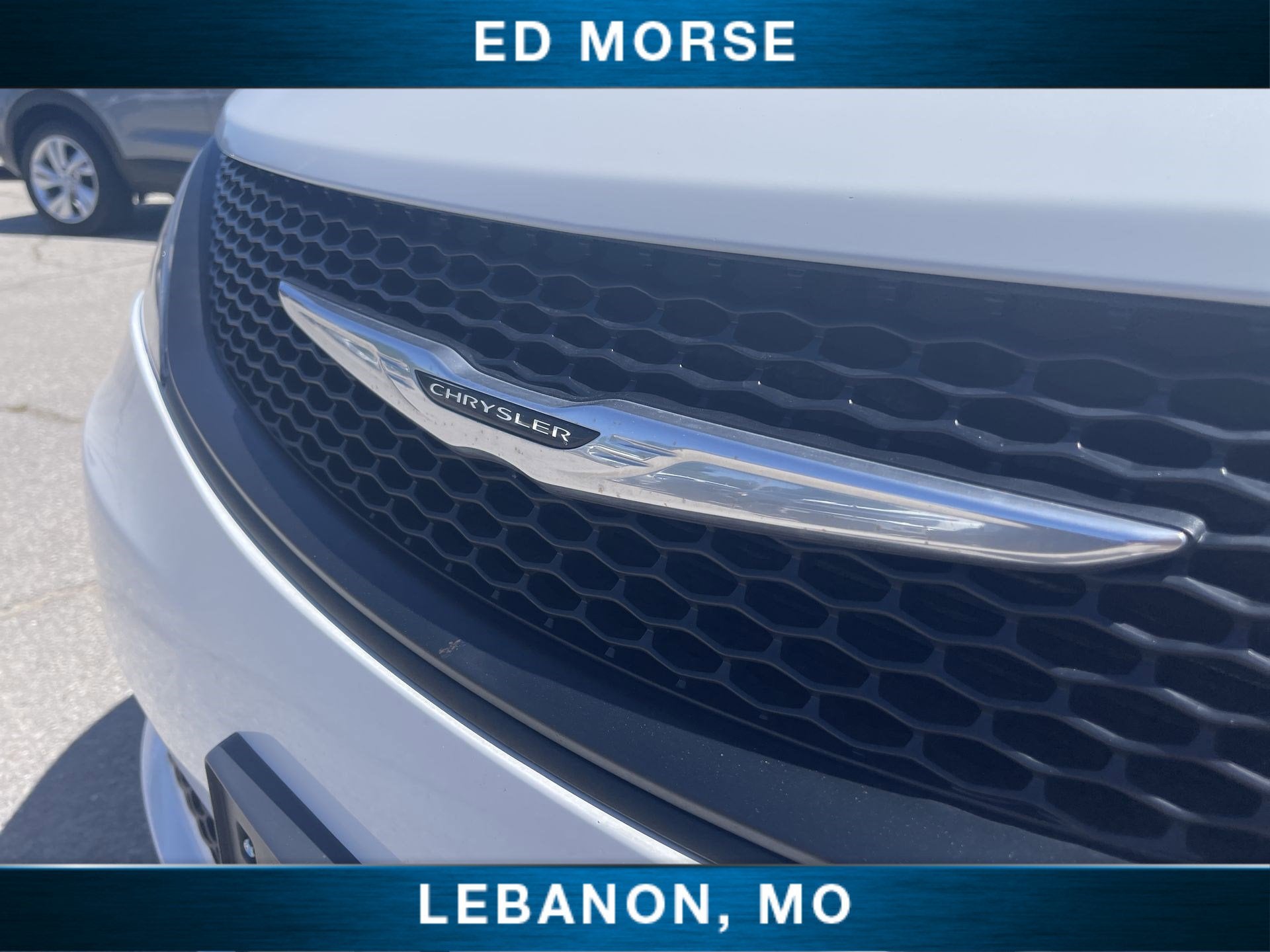 2023 Chrysler Voyager LX