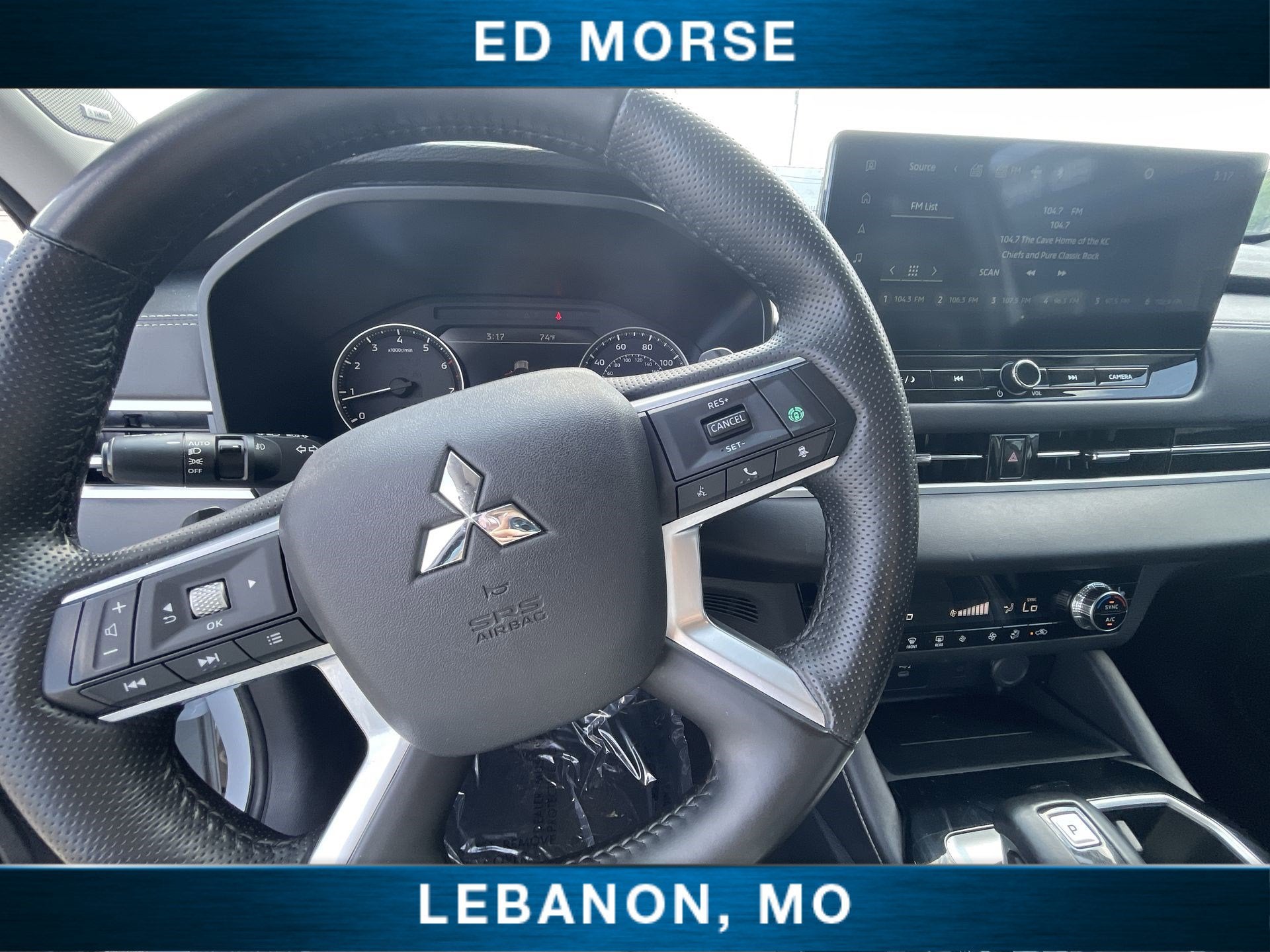 2025 Mitsubishi Outlander SE