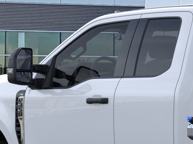 2025 Ford Chassis Cab F-350® XL