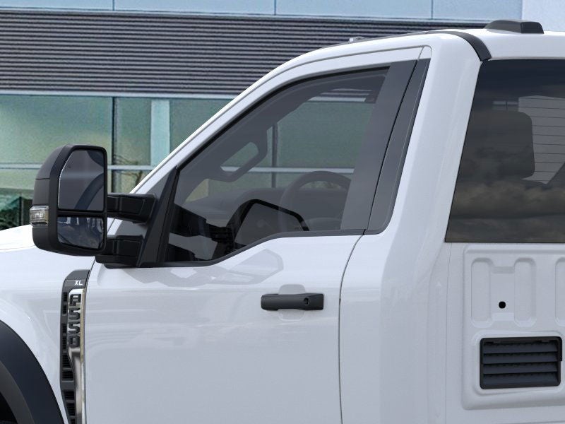 2025 Ford Chassis Cab F-550® XL