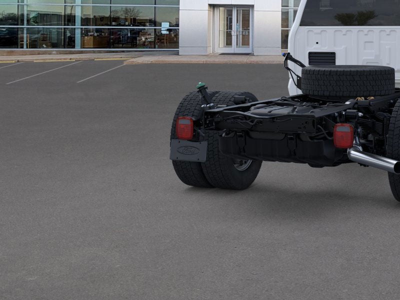 2025 Ford Chassis Cab F-550® XL