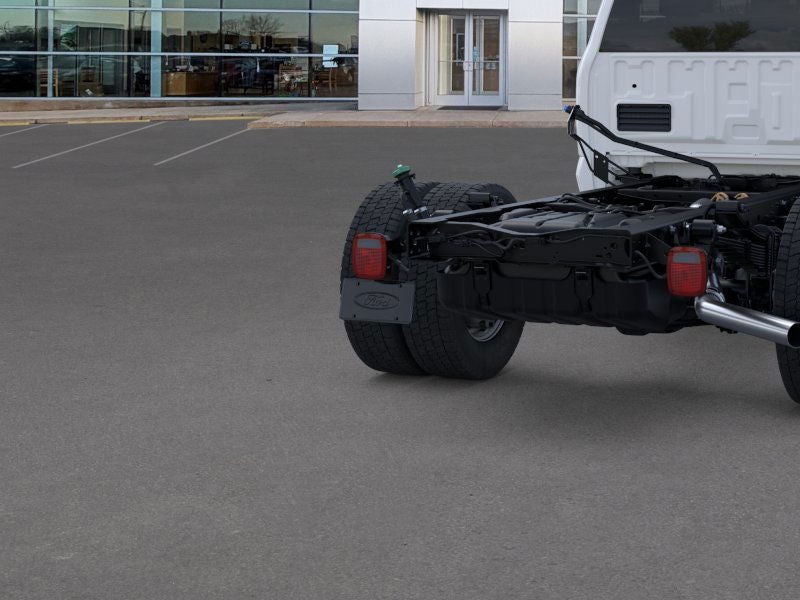 2025 Ford Chassis Cab F-550® XL
