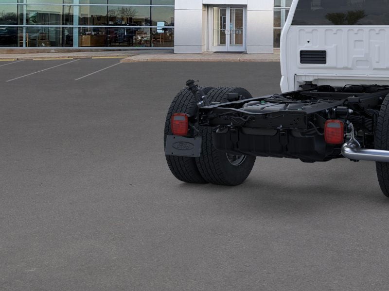 2025 Ford Chassis Cab F-600® XL