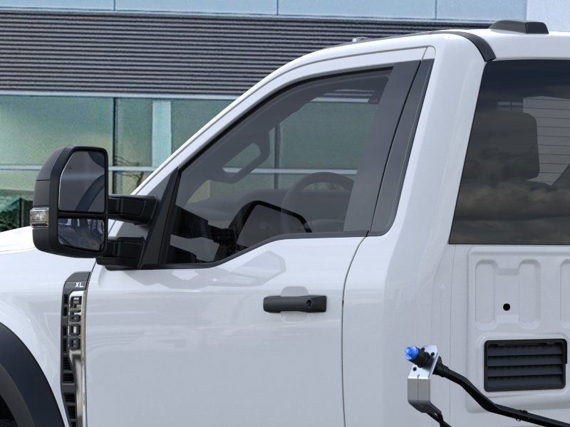 2025 Ford Chassis Cab F-600® XL