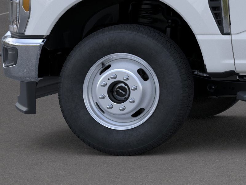 2025 Ford Chassis Cab F-350® XL