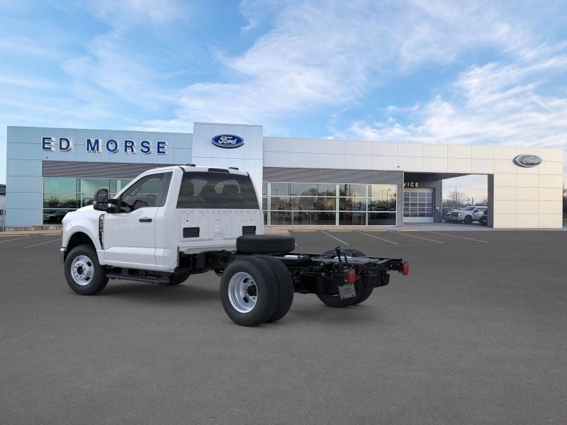 2025 Ford Chassis Cab F-350® XL