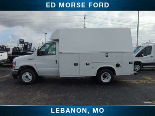 2027 Ford E-Series Cutaway Base