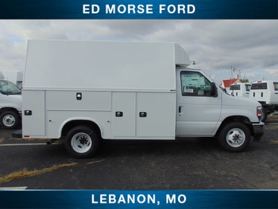 2027 Ford E-Series Cutaway Base