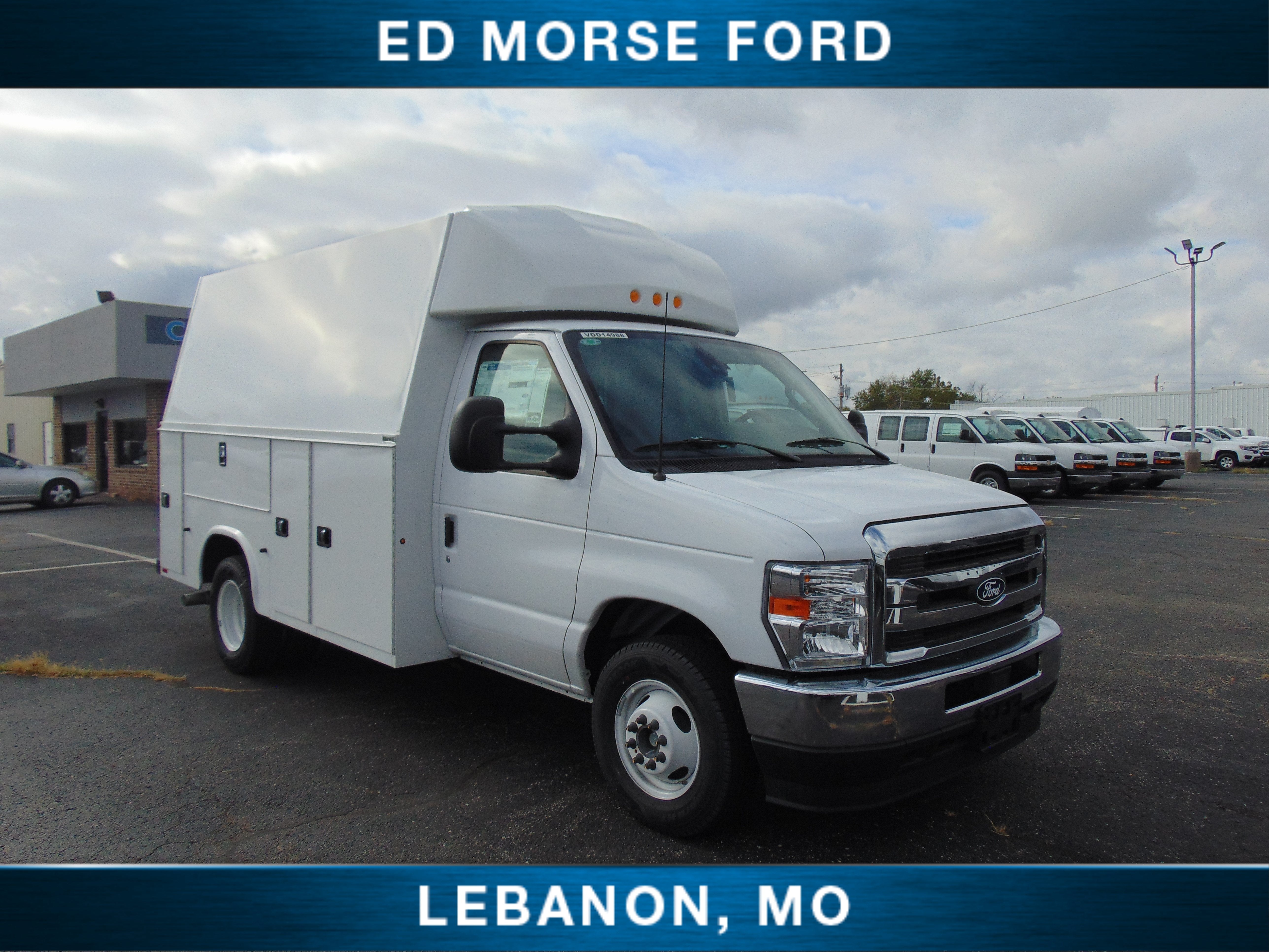 2027 Ford E-Series Cutaway Base