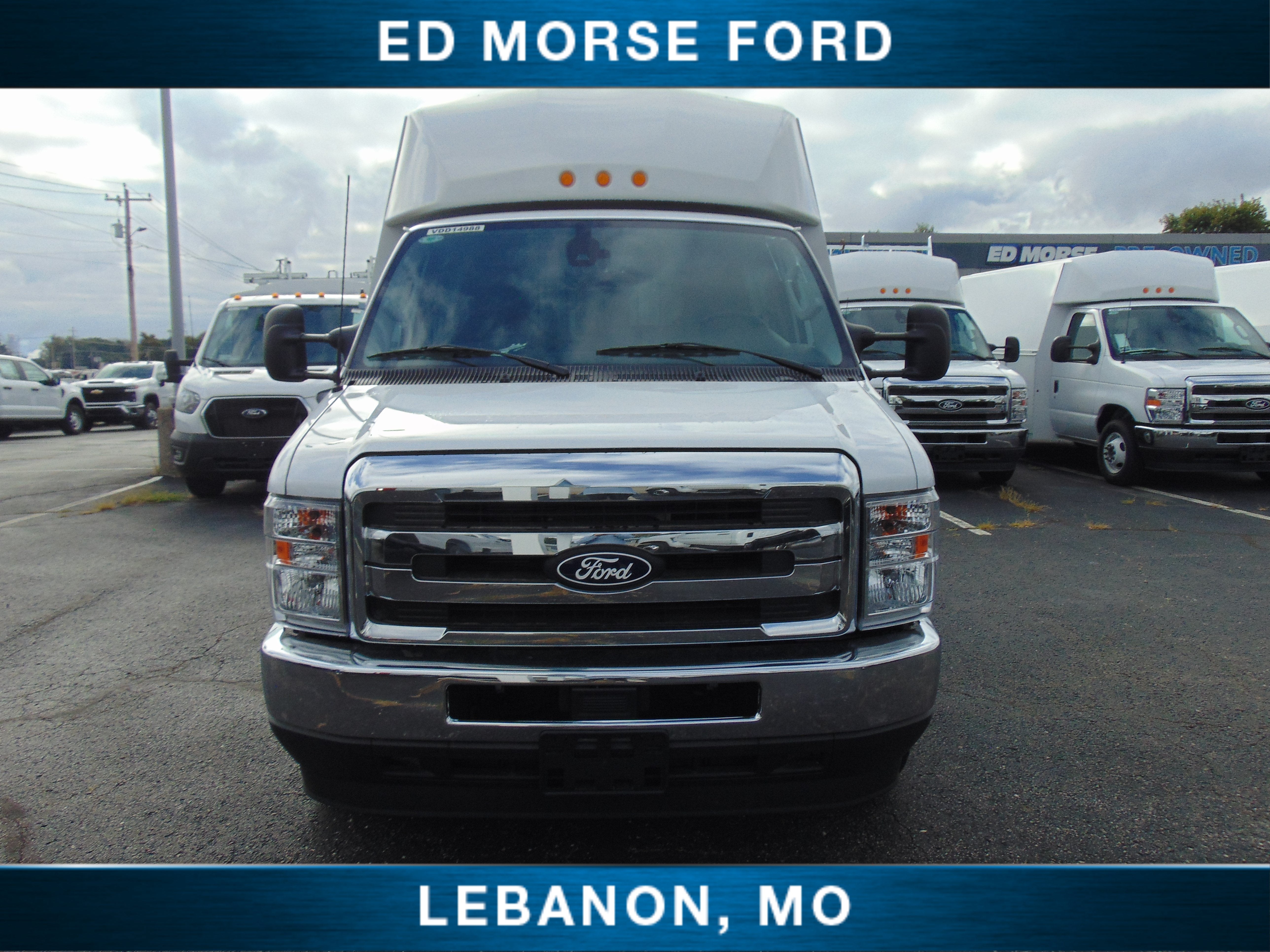 2027 Ford E-Series Cutaway Base