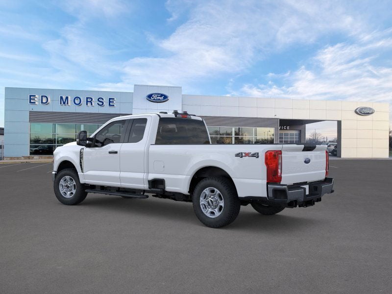 2026 Ford Super Duty F-350® XLT