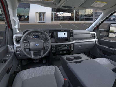 2026 Ford Super Duty F-350® XLT