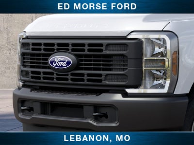 2027 Ford Super Duty F-350 SRW XL