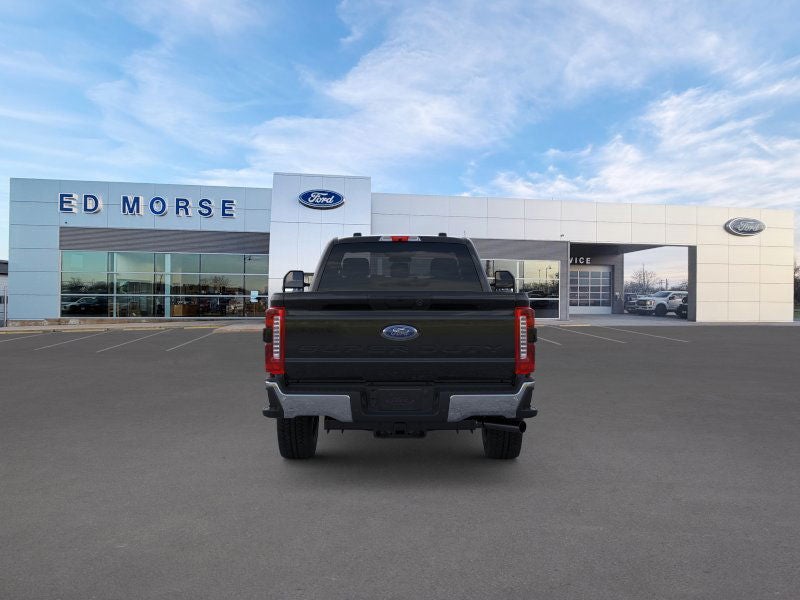 2026 Ford Super Duty F-350® XLT